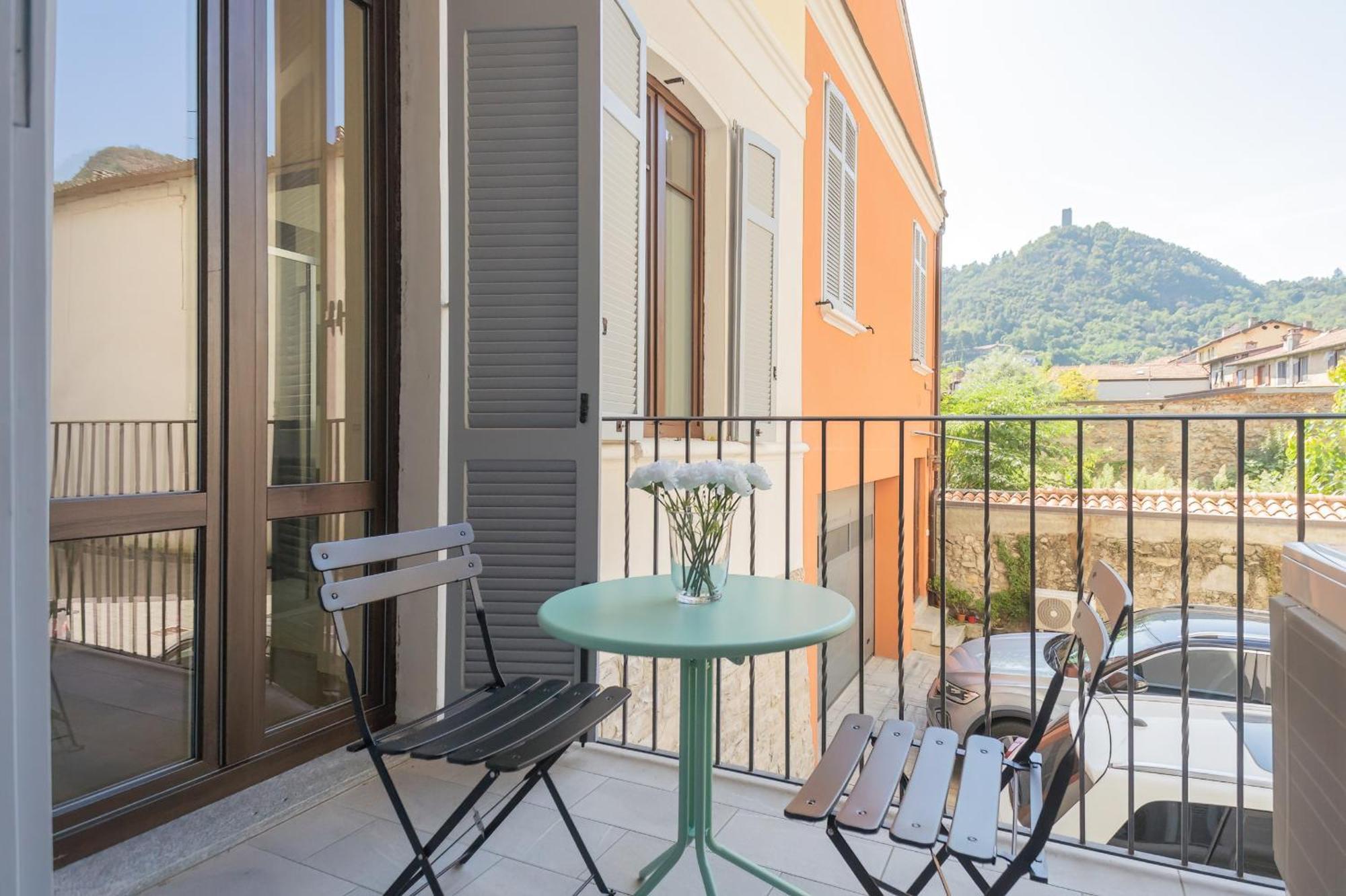 Manaraquattro - Apartament In Como Near The Center With Free Parking - Lake Como Exterior photo